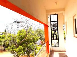 ASSHAPPYSTAYINN HOTEL, hotel em Tiruchchirappalli