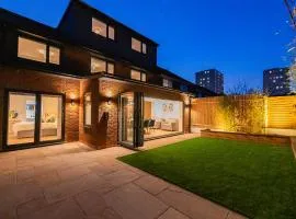 Luxury 8 Bed Home Manchester