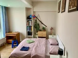 City center double bedroom with private bathroom, shared kitchen