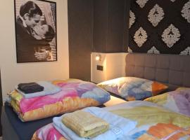 B&B Waldblick Hotel mit großem Parkplatz, khách sạn ở Hagen