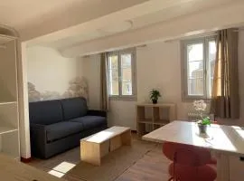 Studio plein centre 4ème étage