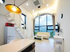 Yeosu Tivoli Pension