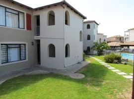 Santini Lace Self Catering Unit