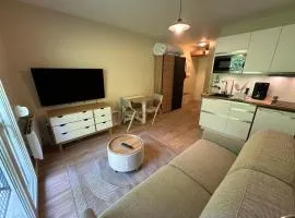 Rouen, studio, lumineux avec parking souterrain, Ménage et linge inclus