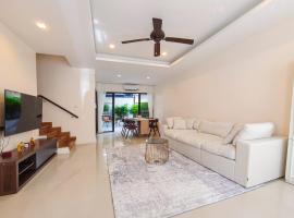 3br Townhouse Laguna Park, hotel in Layan Beach