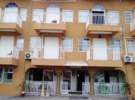 Kibo Hotel, hotel in Savanna-la-Mar