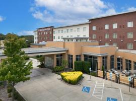 Hilton Garden Inn Fort Worth Medical Center، فندق في فورت وورث