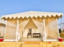 Holiday Heritage Desert Camp And Resort
