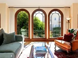 Lovely Noe Valley Condo W Light, View & Parking!