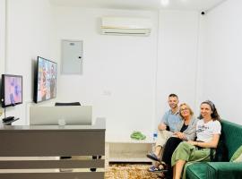Muscat Dormitory Male&Female, hotel v destinaci Muscat