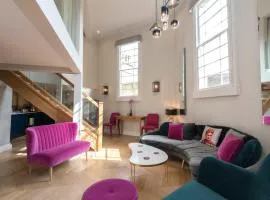 The Old School House - 3 Bed Apt heart of Bath