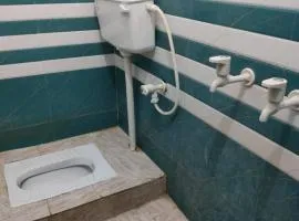 Kishori Dhaam Homestay Janmabhoomi Marg Mathura Vrindavan
