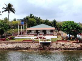 Mai's Beach Resort、マルバンのホテル