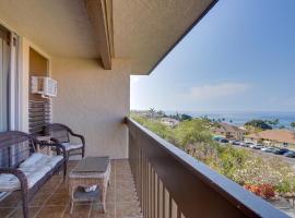 Kailua-Kona Condo: Steps to Beach & Downtown!, hotel di Kailua-Kona