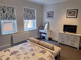 Comfortable Spacious Double Ensuite Room