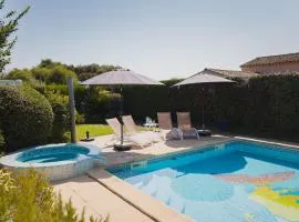 Villa 130m2, near St-Tropez, direct beach access