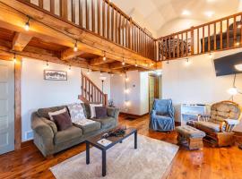 Robin Crest with Hot Tub, hotel en Sleepy Hollow