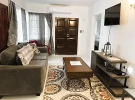 Serene Getaway-Newly renovated spacious 2 beds 2 baths