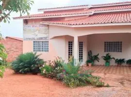 Casa 4 Quartos no Centro de Mateiros - Wi-Fi