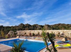 chalet 2 au coeur du maquis，位于博尼法乔的木屋