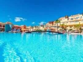 Prime Las Americas Getaway - Apartment with Huge Private Terrace & Pool Access