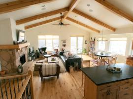 Powder Mountain 5 Bedroom Home Woodfired Sauna, hôtel à Eden