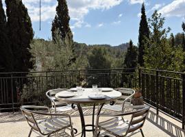 Cau de Serra "Tu refugio en la naturaleza", hotel em Serra