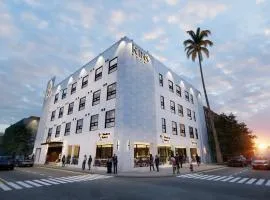 Kins Hotel