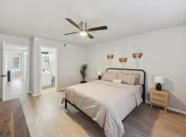 The Landry 174 Spacious And Cozy 2 Bedroom 2bth