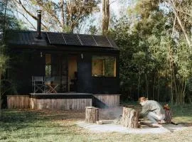 Off-Grid Cabin Tucked in Hunter Valley - Iona