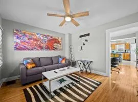 Cozy Downtown Stay w Private Backyard & Parking