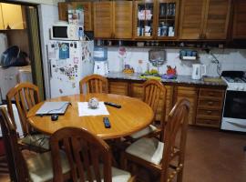 Vacaciones familiares 1, hotel a El Challao