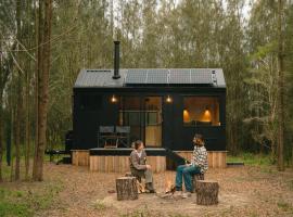 Off-Grid Cabin Hidden in the Hunter Valley - Jax, hotel en Pokolbin