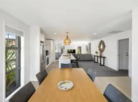 Mountain View - 2 Bedroom House