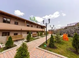 Tsaghkadzor Inn Hotel