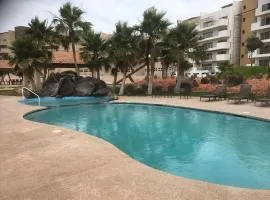 Ocean View Condo with Pools and Easy Beach Access