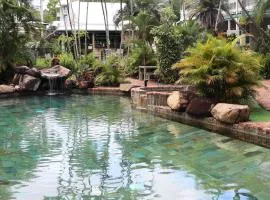 Colonial Palms Motor Inn