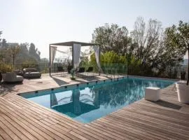 Peaceful Stay Among the Vines