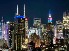 Midtown High Floor Fantastic Panoramic City View Corner 2 Bedroom Apartment