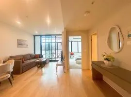 Cozy City-view home in the central CBD