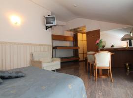 Hotel Enrica, hotel v destinaci Brecciarola