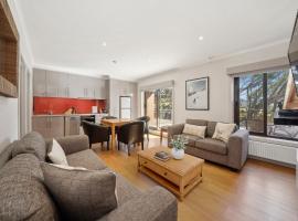 Hotel Pension Grimus, hotel a Mount Buller