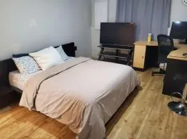 Lovely Room in Hull Gatineau