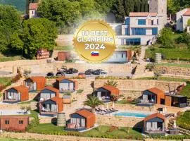 Wine Paradise - Glamping resort、マレズィーシュのコテージ