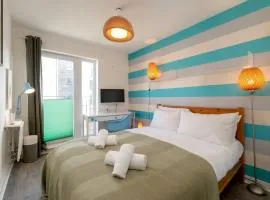 Modern 2-Bdr Flat in Edinburgh Pass the Keys