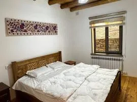 Nurata Eco Guesthouse