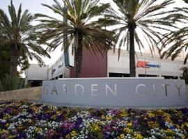 Garden City Short Stays, hotel berdekatan Garden City Shopping Centre, Perth