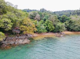 Island Life Bungalows, hotel near Kawthoung Airport - KAW, Ko Khan