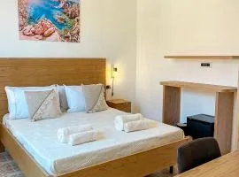 Murphy Holiday Homes - Nicoletta Rooms