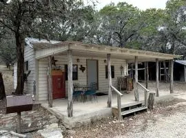 Cozy Bandera Cabin Rental on the Medina River